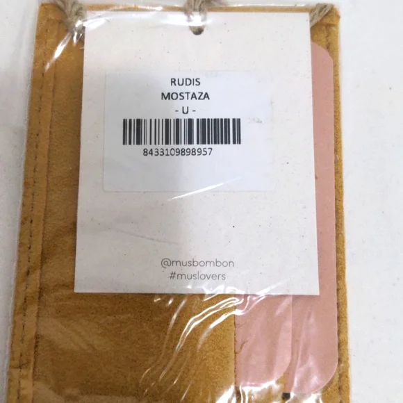 Slim Cardholder - Picture 3 of 3